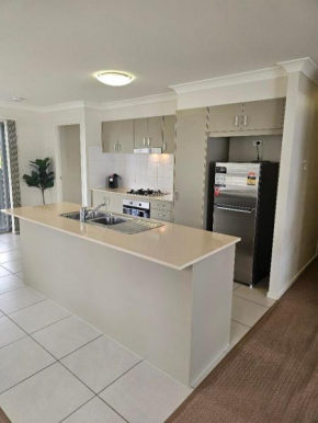 Homely Unit Next to North Lakes